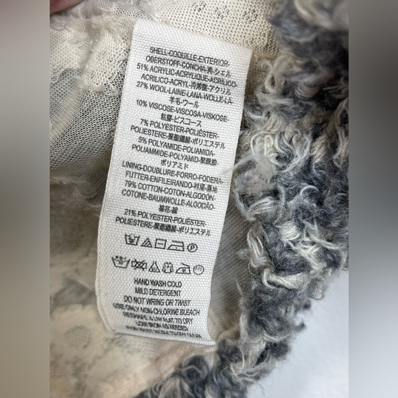 Free People Fur Away Boho Vest Top Wool Blend Size Medium - Picture 8 of 10